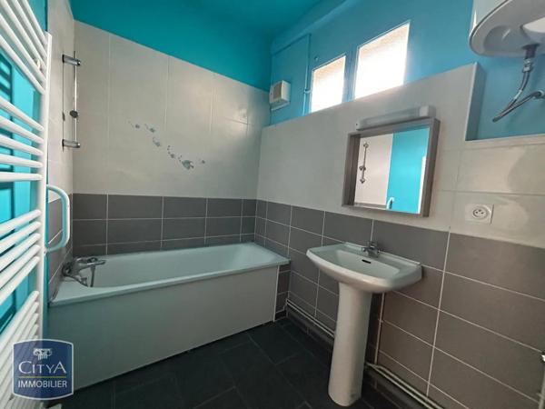 Appartement à louer 2 pièces 44.21m² Dieppe (76200)