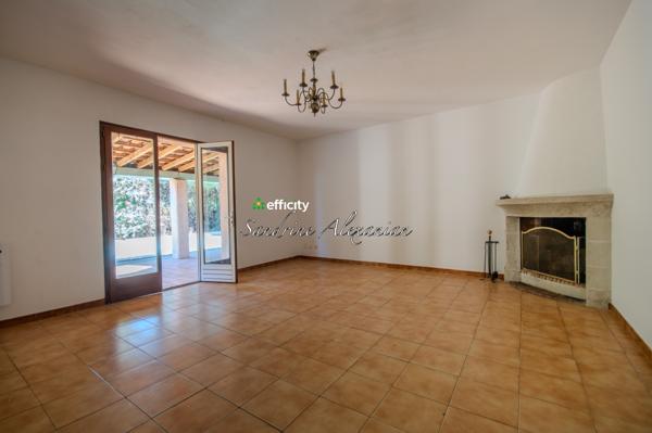 Maison
         4 pièces
        - 80 m² Exclusivité 335 000 € *