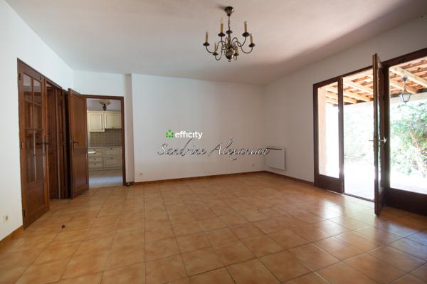 Maison
         4 pièces
        - 80 m² Exclusivité 335 000 € *