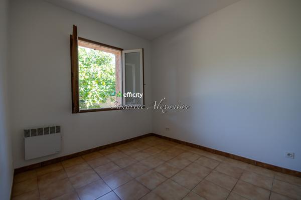 Maison
         4 pièces
        - 80 m² Exclusivité 335 000 € *