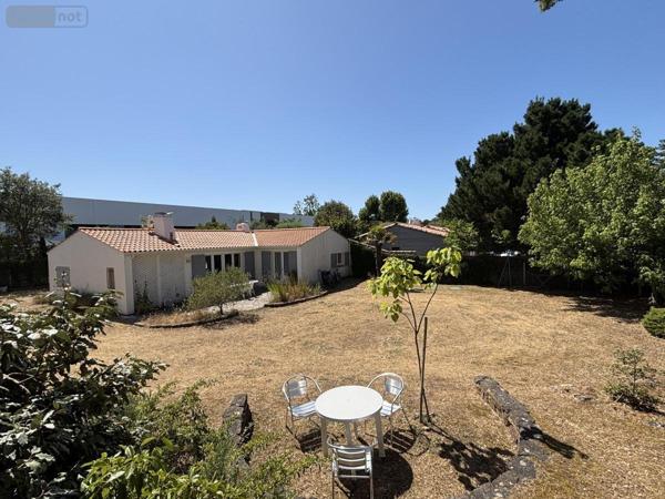 Maison à vendre à Saint-Jean-de-Monts en Vendée (85160), ref : 49114-777