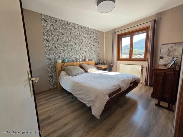 Charmante maison familiale à Aurec-sur-Loire 140M2 ,grande pièce de vie de 50M2,5 chambres.