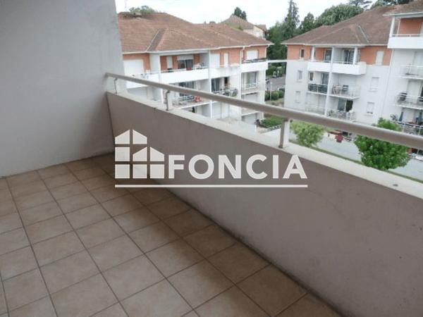 Location Appartement 3 pièces 50.23 m² - 50 AVENUE DES LILAS Pau 64000