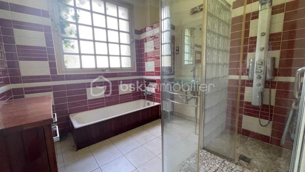 Maison ancienne de 196 m²