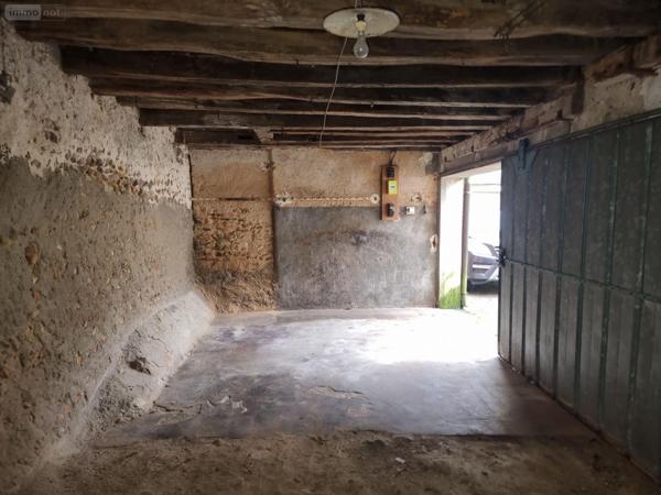 Garage - Parking à vendre à Romorantin-Lanthenay dans le Loir-et-Cher (41200), ref : 41036/3168 centre-ville