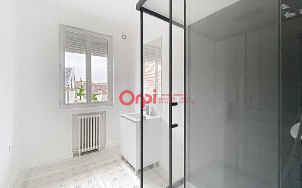 Immeuble à vendre    10 pièces •  Rieux