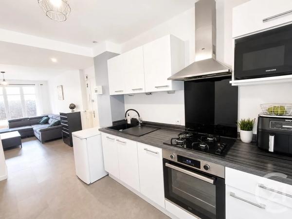 Appartement T3 à vendre  3 pièces - 54,76 m 2   RODEZ  - 12