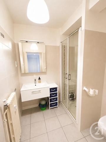 Appartement T3 à vendre  3 pièces - 54,76 m 2   RODEZ  - 12