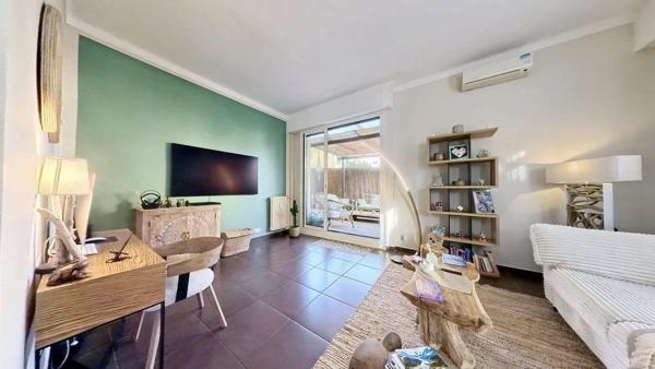 A Vendre 2P: Nice St Sylvestre | 47m² + Terrasse 34m² | Tramway à 5min