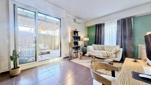 A Vendre 2P: Nice St Sylvestre | 47m² + Terrasse 34m² | Tramway à 5min