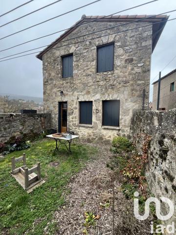 Maison de village 5 pièces de 100 m² à Sainte-Eulalie-de-Cernon (12230)