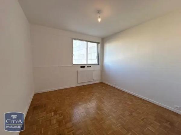 Appartement à louer 2 pièces 50.5m² Sèvres (92310)