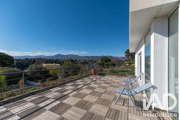 Maison à vendre 10 pièces 366 m² Saint-Laurent-du-Var