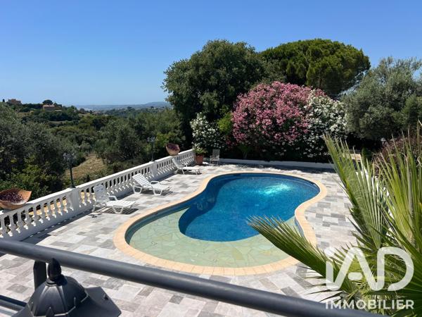 Maison à vendre 10 pièces 366 m² Saint-Laurent-du-Var