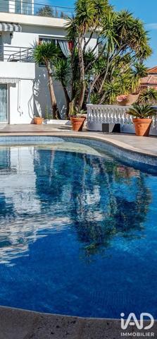 Maison à vendre 10 pièces 366 m² Saint-Laurent-du-Var