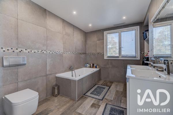 Maison à vendre 10 pièces 366 m² Saint-Laurent-du-Var