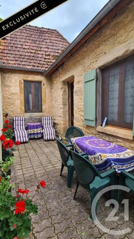 Maison à vendre  4 pièces - 81 m 2   GOURDON  - 46