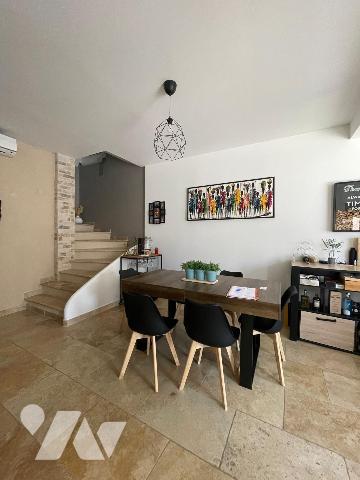 Dans un environnement  privilegie  découvrez cette partie de mas  de 106m²entièrement  renovée