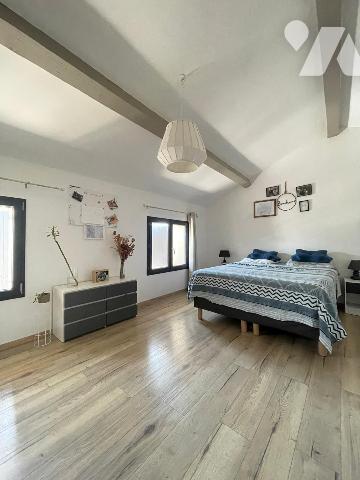 Dans un environnement  privilegie  découvrez cette partie de mas  de 106m²entièrement  renovée