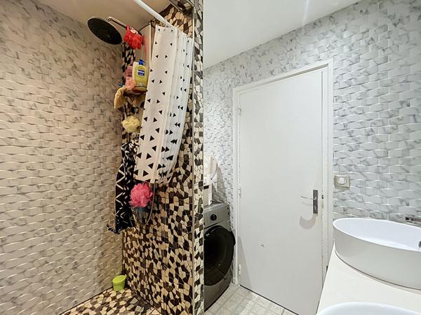 EXCLUSIVITÉ - SAINT-ÉTIENNE COURS FAURIEL (RUE DE LA CONVENTION) - T3 58,07 m² - 2 CHAMBRES - EXCELLENT ÉTAT - CAVE - GARAGE EN OPTION