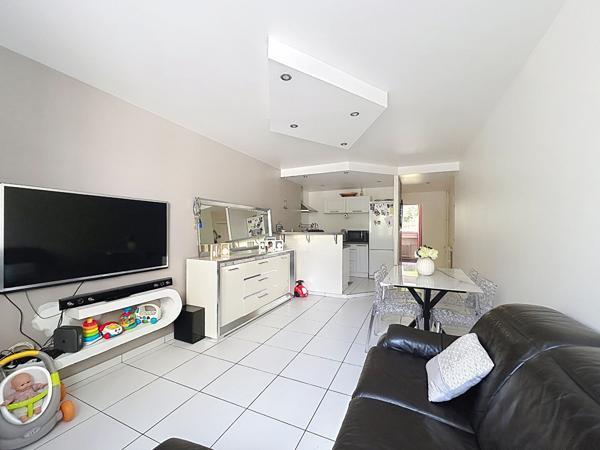 EXCLUSIVITÉ - SAINT-ÉTIENNE COURS FAURIEL (RUE DE LA CONVENTION) - T3 58,07 m² - 2 CHAMBRES - EXCELLENT ÉTAT - CAVE - GARAGE EN OPTION