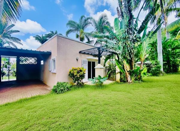Eden – maison d’architecte de 245 m² à vendre à La Possession / Sainte‑Thérèse – jardin tropical 1 900 m², piscine & dépendance