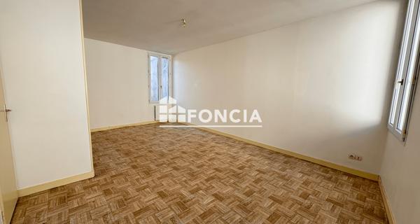 Location Appartement 3 pièces 76.36 m² - Rochefort 17300