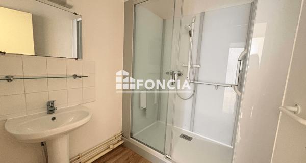 Location Appartement 3 pièces 76.36 m² - Rochefort 17300