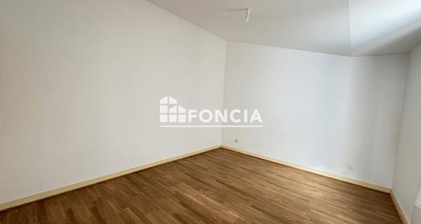Location Appartement 3 pièces 76.36 m² - Rochefort 17300