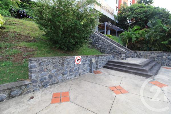 Appartement F3 à vendre  3 pièces - 63,46 m2 ST DENIS - 974