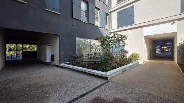 Appartement Montreuil Hôpital 4 pièce(s)