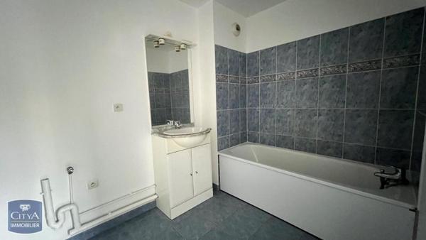 Appartement à louer 2 pièces 47.97m²