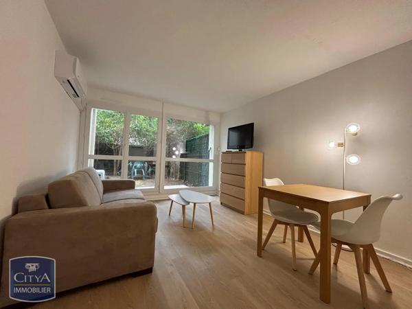 Appartement à louer 1 pièce Nîmes (30900)