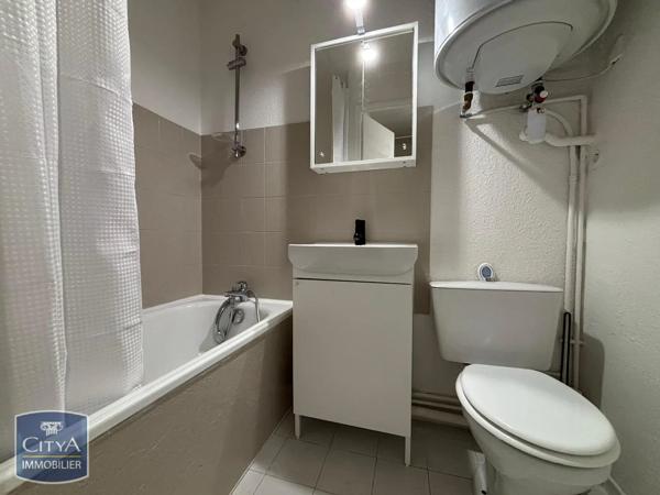 Appartement à louer 1 pièce Nîmes (30900)