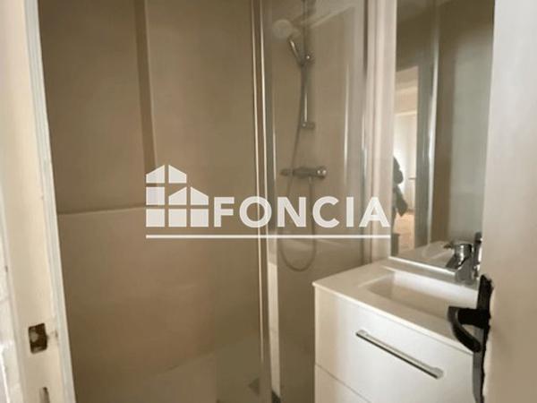 Location Studio 22.79 m² - 39 RUE DU POIRIER Orleans 45000