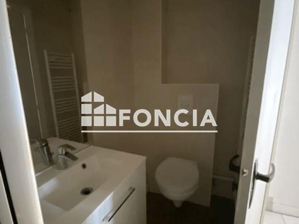 Location Studio 22.79 m² - 39 RUE DU POIRIER Orleans 45000