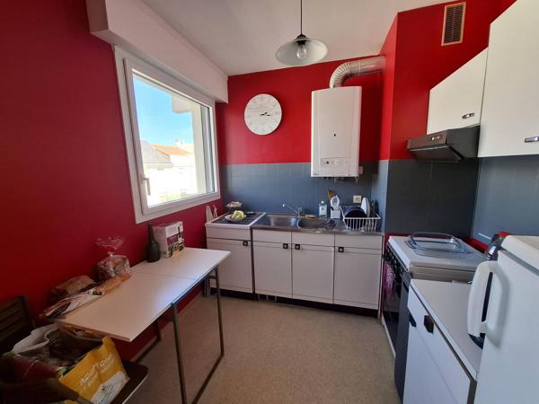 appartement Les Sables-d'Olonne Studio vue latérale mer avec balcon et cave