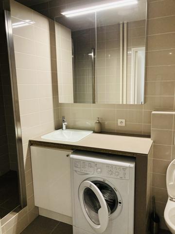 Paris (75013) Loue très joli 2 pièces meublé avec balcon Paris 13ème - Rue Jeanne d’Arc - 34m²