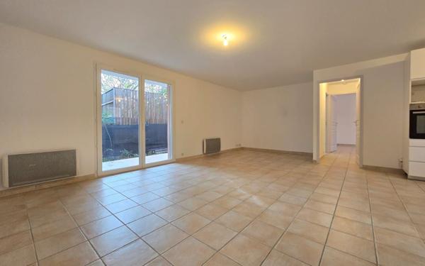 Appartement à louer    3 pièces • 62,52 m2 Arles