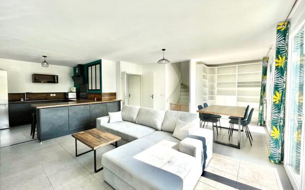 Appartement à vendre    4 pièces • 90,83 m2 Bordeaux