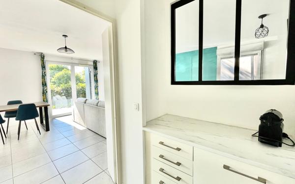 Appartement à vendre    4 pièces • 90,83 m2 Bordeaux