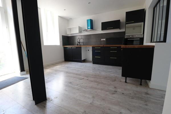 Maison Neris Les Bains 8 pièce(s) 108 m2