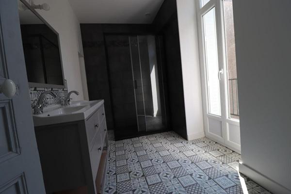 Maison Neris Les Bains 8 pièce(s) 108 m2