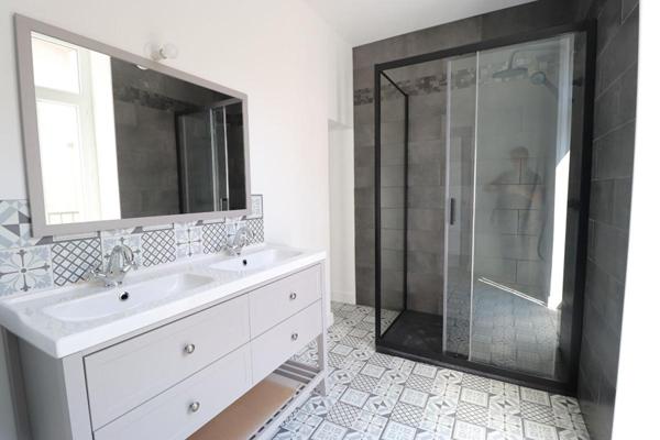 Maison Neris Les Bains 8 pièce(s) 108 m2