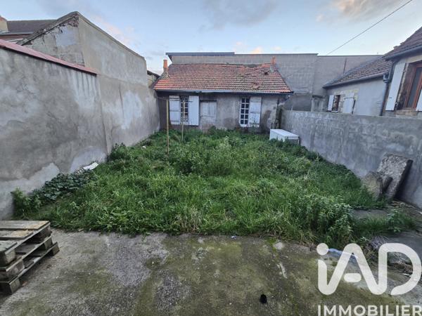 Immeuble à vendre 157 m² Moulins