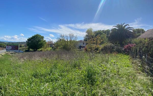 Terrain à vendre    Orthez