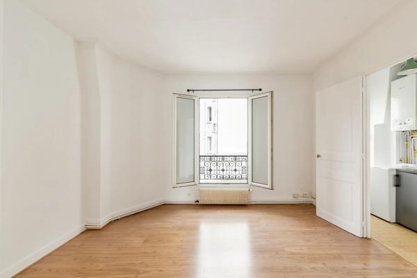 Appartement Paris 18 e - JULES JOFFRIN / RUE DES CLOYS