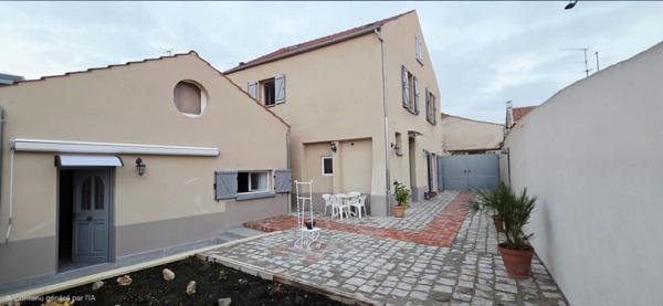 Maison 4 chambres avec un appartement T2 à Vendre. Aucun travaux !