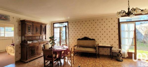 Maison traditionnelle 3 pièces de 115 m² à Saint-Benoît (86280)