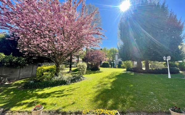 Maison à vendre    6 pièces •  Chennevières-sur-Marne